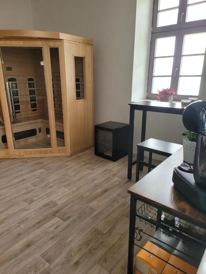 Chateau Moravany - Apartmany, Teepee A Wellness Ronow an der Doubrava Eksteriør billede